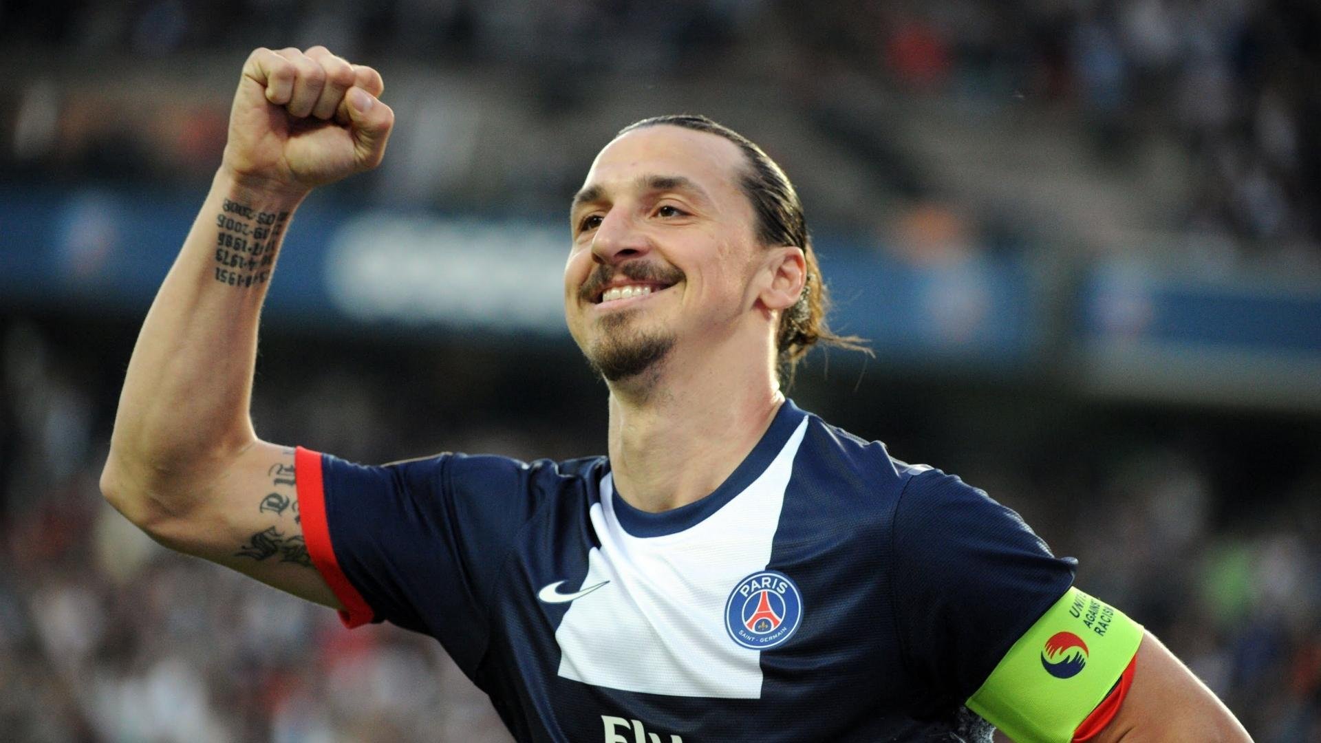 世界杯推动多地建设“足球专题图书角” 孩子读书爱上足球